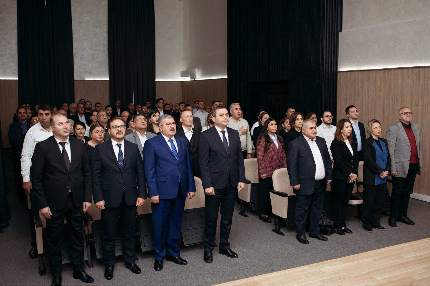 Salyan Oil şirkəti 25 illik yubileyini Salyanda əməkdaşları ilə qeyd edib